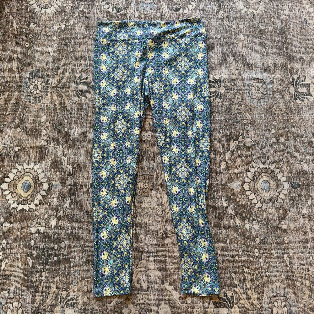 LulaRoe Patterned Leggings • size tall & curvy